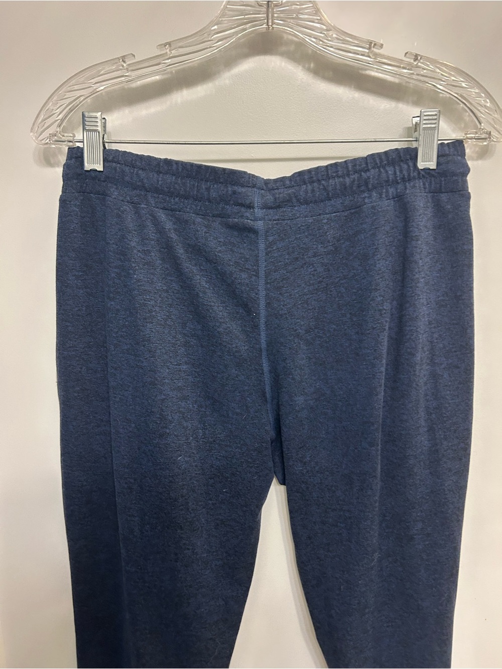 Vuori Performance Joggers in Navy Heather - Picture 9 of 10